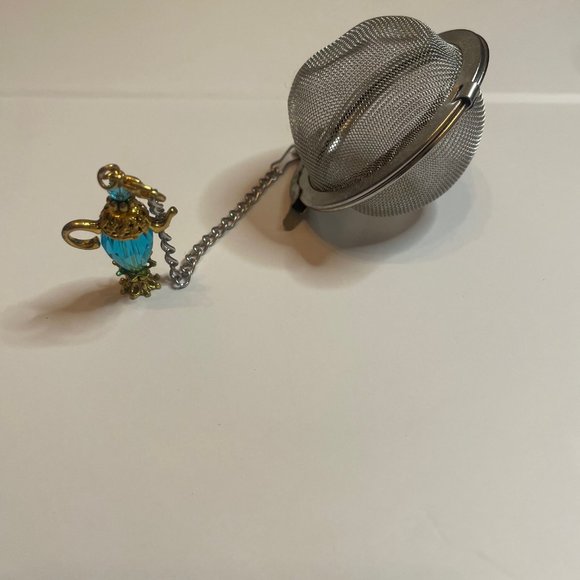 Aladdin Genie Mesh Tea Ball with Teapot Weight - Picture 4 of 4